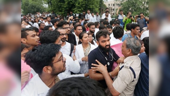 Heavy police deployment outside AIIMS, Safdarjung hospitals in Delhi on third day of doctors' protest against NMC bill