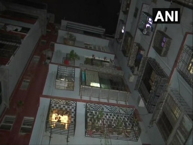 Aspiring actress commits suicide by jumping off terrace of apartment in Mumbai’s Oshiwara; investigation underway Aspiring actress commits suicide by jumping off terrace of apartment in Mumbai’s Oshiwara; investigation underway