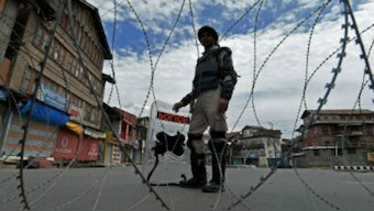 Five Kashmiri politicians, under detention since abrogation of Article 370 on 5 August, released by J&K administration