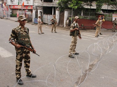 Day after India 'eases' restrictions in Kashmir, internet services snapped again in Jammu districts to curb 'rumour mongering' Day after India 'eases' restrictions in Kashmir, internet services snapped again in Jammu districts to curb 'rumour mongering'