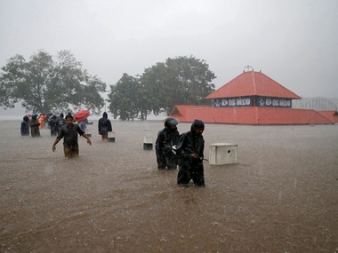 Kerala rains: Number of monsoon-related deaths rises to 60, over 2 lakh people shifted to relief camps Kerala rains: Number of monsoon-related deaths rises to 60, over 2 lakh people shifted to relief camps