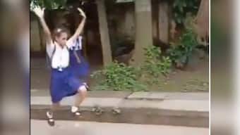 Five-time Olympic medalist Nadia Comaneci impressed by Indian school kids performing gymnastics moves on the street