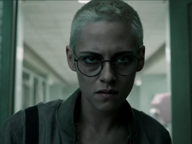 Underwater trailer: Kristen Stewart struggles to survive after being trapped seven miles below ocean surface Underwater trailer: Kristen Stewart struggles to survive after being trapped seven miles below ocean surface