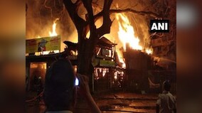 Mumbai: Blaze breaks out at timber yard of Byculla's Mustafa Bazaar; fire fighting ops underway, no casualties reported so far