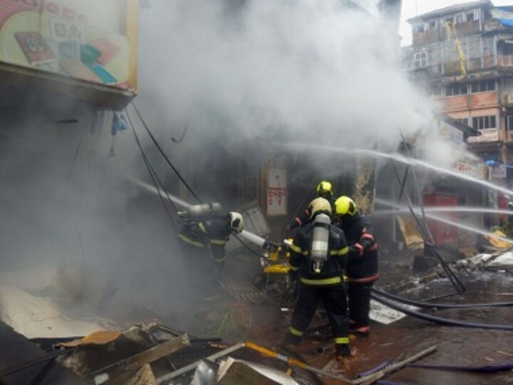 Four rescued, three firemen injured after major fire breaks out commercial building in Mumbai's Masjid area