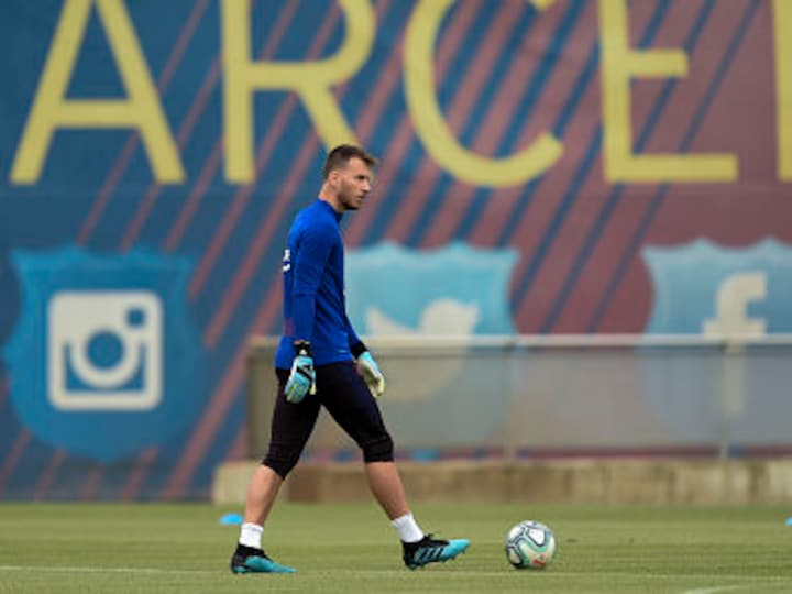 La Liga: Barcelona goalkeeper Neto ruled out for eight weeks due to wrist surgery