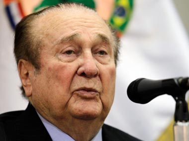 Former South American football chief Nicolas Leoz passes away amidst ongoing investigation into FIFA corruption scandal involvement Former South American football chief Nicolas Leoz passes away amidst ongoing investigation into FIFA corruption scandal involvement