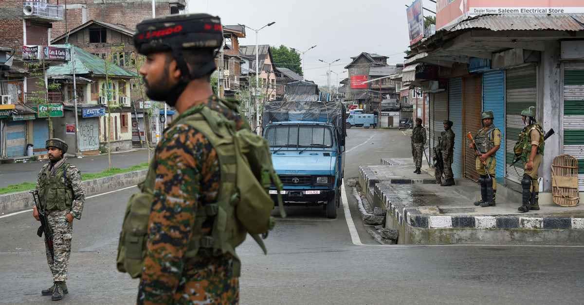 J&k Police Officer Imityaz Ali Says Situation In Kashmir 'limping' Back 