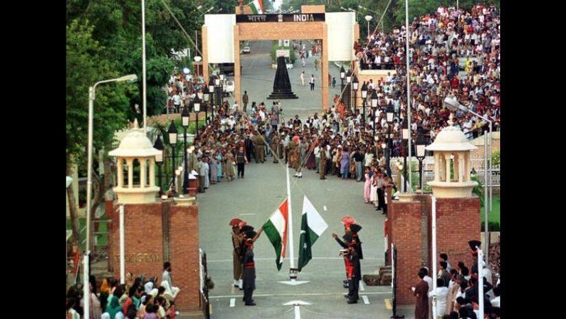 Flag-lowering ceremonies at the Wagah post between India and Pakistan border. Mohsin Raza/Reuters