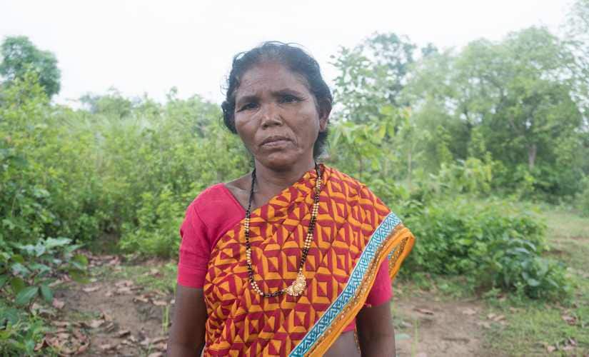 Hindu observances have silently crept into Madia customs; seen here is a Madia woman wearing a mangalsutra. Image courtesy: Shone Satheesh