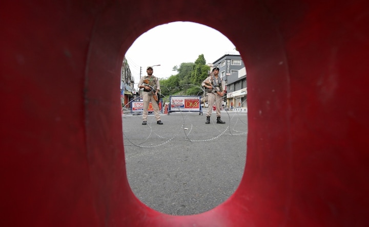 Article 370 revoked: Student outfits toe respective parent party line in protests; BJP supporters celebrate