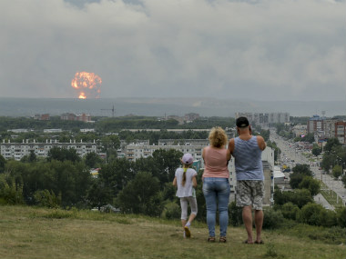 Powerful explosions at Siberian military depot injure 12; Russian military to send 10 heavy transport planes and helicopters to extinguish blaze Powerful explosions at Siberian military depot injure 12; Russian military to send 10 heavy transport planes and helicopters to extinguish blaze
