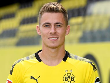 Bundesliga: Borussia Dortmund midfielder Thorgan Hazard set to be sidelined for 'several weeks' after picking up rib injury Bundesliga: Borussia Dortmund midfielder Thorgan Hazard set to be sidelined for 'several weeks' after picking up rib injury