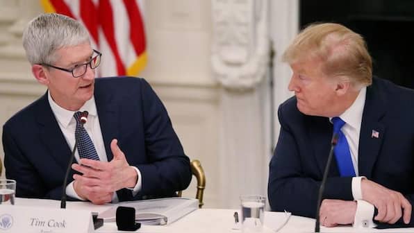 Donald Trump on Tim Cook: He is a great executive because he calls me and others don't
