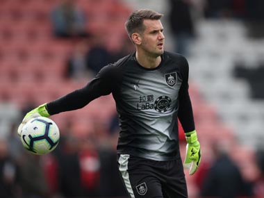Premier League: Newly-promoted Aston Villa complete eleventh signing of summer window, bring in Tom Heaton from Burnley Premier League: Newly-promoted Aston Villa complete eleventh signing of summer window, bring in Tom Heaton from Burnley