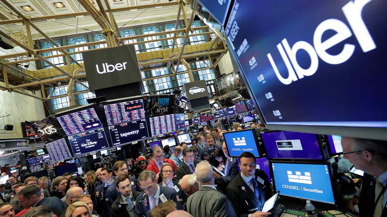 While Uber's overall earnings did fall, Uber Eats grew by over 70 percent. Representational Image: Reuters