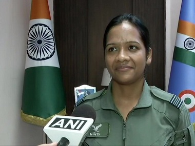 IAF officer Minty Agarwal who provided Abhinandan Varthaman air support during 27 Feb dogfight becomes first woman to get Yudh Seva medal IAF officer Minty Agarwal who provided Abhinandan Varthaman air support during 27 Feb dogfight becomes first woman to get Yudh Seva medal