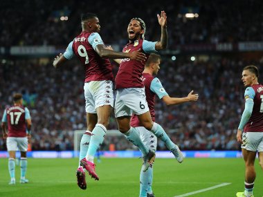 Premier League: Wesley, Anwar El Ghazi strike to give newly-promoted Aston Villa first points against Everton Premier League: Wesley, Anwar El Ghazi strike to give newly-promoted Aston Villa first points against Everton