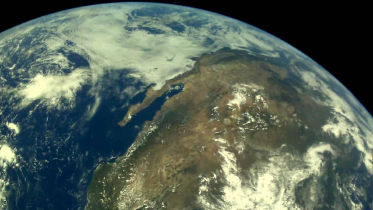 Chandrayaan 2: ISRO shares first Earth pictures clicked by on-board L-14 camera Chandrayaan 2: ISRO shares first Earth pictures clicked by on-board L-14 camera