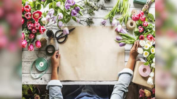 New research claims that arranging flowers can ease the pain for those suffering from fibromyalgia, a chronic pain disorder