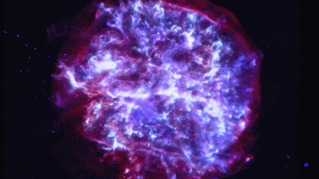 G292.0+1.8 is a rare type of supernova remnant observed to contain large amounts of oxygen. The x-ray image shows rapidly expanding, intricately structured field left behind by the shattered star. Image credit: NASA/CXC
