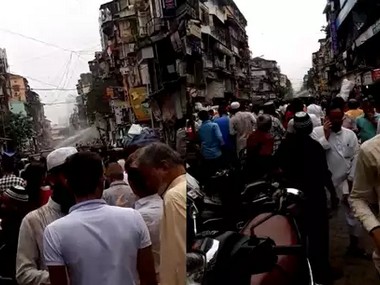 Labourer dead, 2 injured after dilapidated building collapses during demolition in Mumbai's Masjid Bunder area Labourer dead, 2 injured after dilapidated building collapses during demolition in Mumbai's Masjid Bunder area