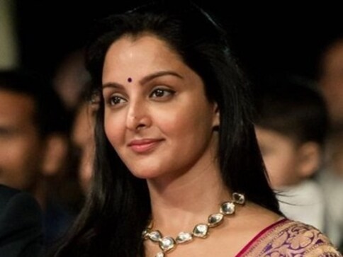 Manju Warrier, film crew of her Malayalam film rescued after they were stranded in Himachal Pradesh floods Manju Warrier, film crew of her Malayalam film rescued after they were stranded in Himachal Pradesh floods