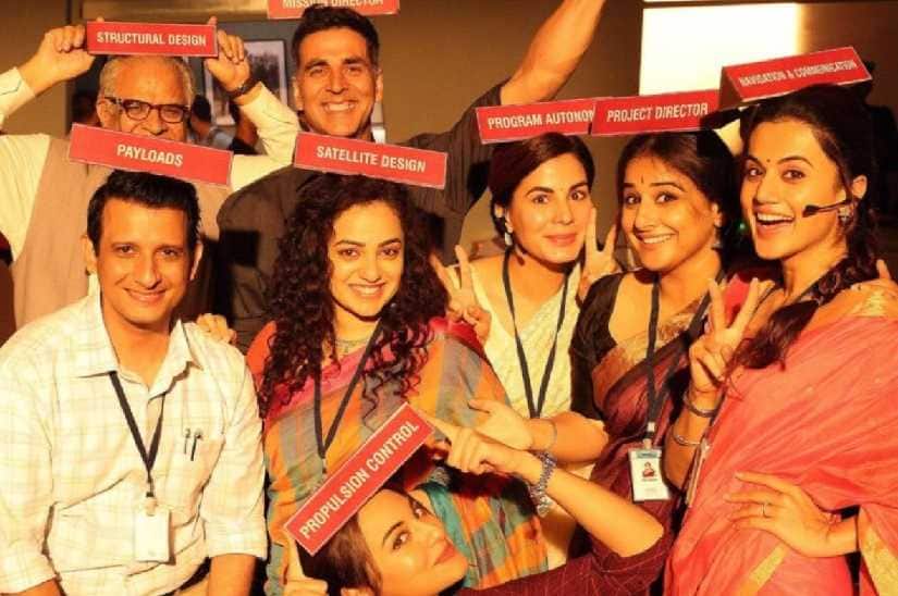 The cast of Mission Mangal. Image from Twitter