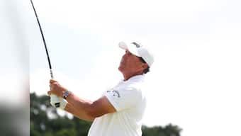 Phil Mickelson almost misses tee time for BMW Championship after hotel 'struck by lightning'