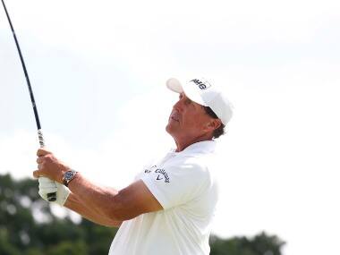 Phil Mickelson almost misses tee time for BMW Championship after hotel 'struck by lightning'