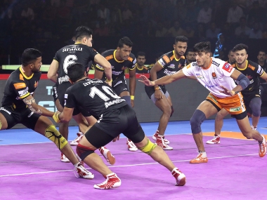 Pro Kabaddi 2019: Puneri Paltan win 34-27 despite row of super tackles from Telugu Titans Pro Kabaddi 2019: Puneri Paltan win 34-27 despite row of super tackles from Telugu Titans