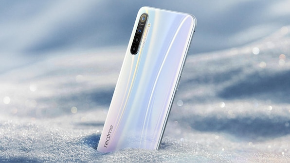 Realme Bluetooth earphones, 10,000 mAh power bank to launch along Realme XT