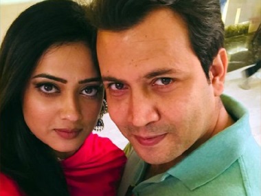 Shweta Tiwari reportedly files FIR against husband Abhinav Kohli for alleged domestic violence Shweta Tiwari reportedly files FIR against husband Abhinav Kohli for alleged domestic violence