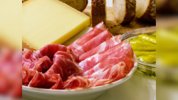 Scientists now believe that a ketogenic diet may help  stall the spread of certain types of cancer 