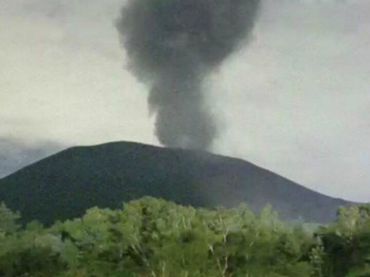 Volcano near Tokyo erupts for the first time in four years; national meteorological agency raises alert level to three out of five