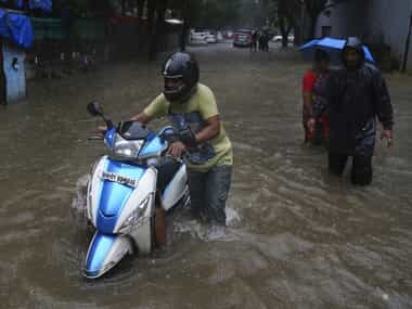 Heavy rainfall in Mumbai causes traffic snarls, waterlogging in many parts; Skymet predicts downpour to continue for next four-six hours