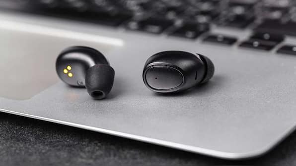 4 wireless earphones in less than Rs. 5000