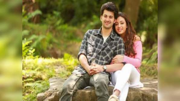 Fans shower love on Karan Deol
