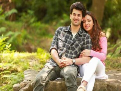 Fans shower love on Karan Deol Fans shower love on Karan Deol