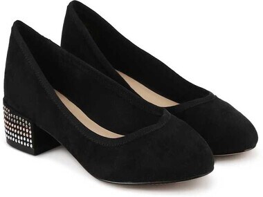 Need some wardrobe inspiration? Here's a guide to what you can buy on sale ahead of the festive season