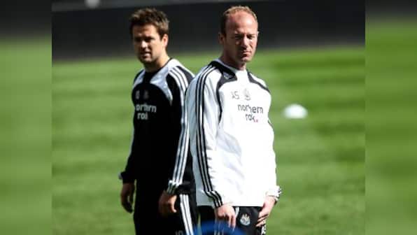 Former Newcastle United strikers Michael Owen, Alan Shearer in Twitter spat over comments in new autobiography