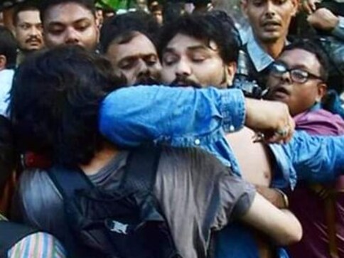 JU fracas: Not just BJP-TMC turf war, assault on Babul Supryio exposes conceit, hypocrisy of Left-liberal brigade JU fracas: Not just BJP-TMC turf war, assault on Babul Supryio exposes conceit, hypocrisy of Left-liberal brigade