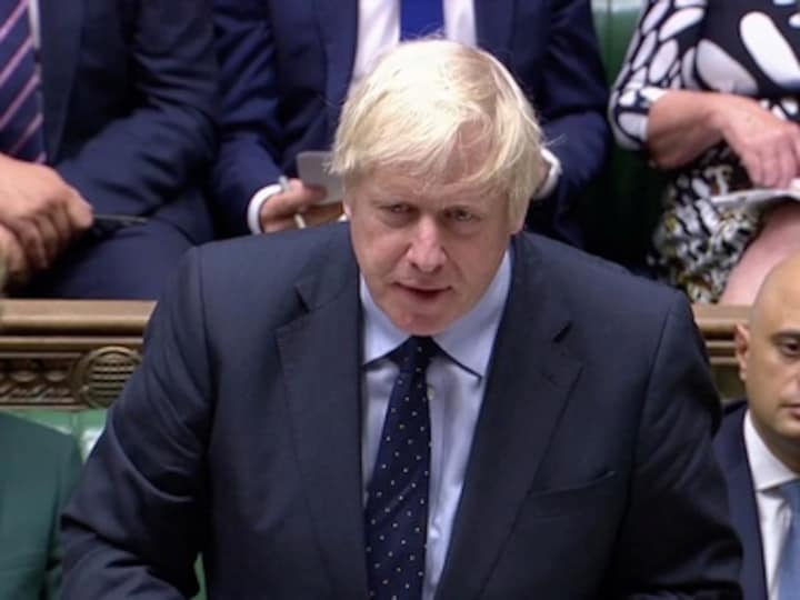 Boris Johnson to make fresh attempt to force early election after EU agrees to postpone Brexit until 31 January