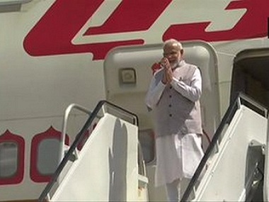 Daily Bulletin: 50,000 expected at 'Howdy, Modi!' in Texas where PM, Donald Trump likely to share stage; Amit Shah to address Mumbai rally; day's top stories Daily Bulletin: 50,000 expected at 'Howdy, Modi!' in Texas where PM, Donald Trump likely to share stage; Amit Shah to address Mumbai rally; day's top stories