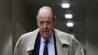Winston Churchill’s grandson Nicholas Soames to be expelled from Conservative Party after voting against Boris Johnson on Brexit
