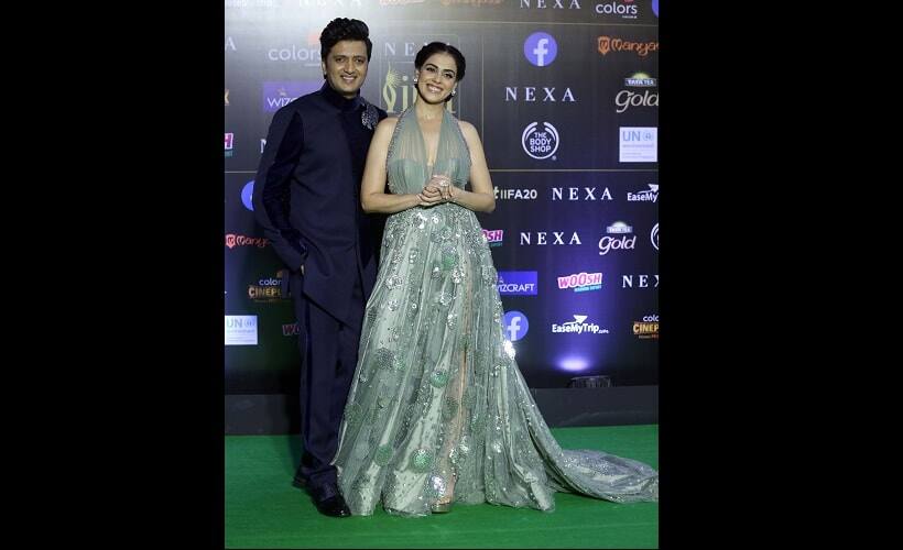 Ritiesh Deshmukh along with wife Genelia Dsouza at the green carpet of IIFA Awards | Sachin Gokhale