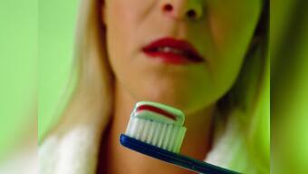 6 ways to reduce the number of microplastics that enter your body daily