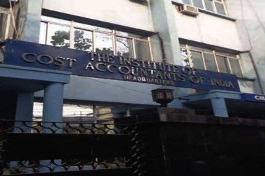 ICAI Protest: Over 200 CA students, aspirants stage protest against, claim errors in evaluation of papers ICAI Protest: Over 200 CA students, aspirants stage protest against, claim errors in evaluation of papers