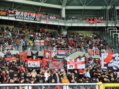 Serie A: AS Roma bans fan for life, files police complaint following racist abuse aimed at Juan Jesus Serie A: AS Roma bans fan for life, files police complaint following racist abuse aimed at Juan Jesus