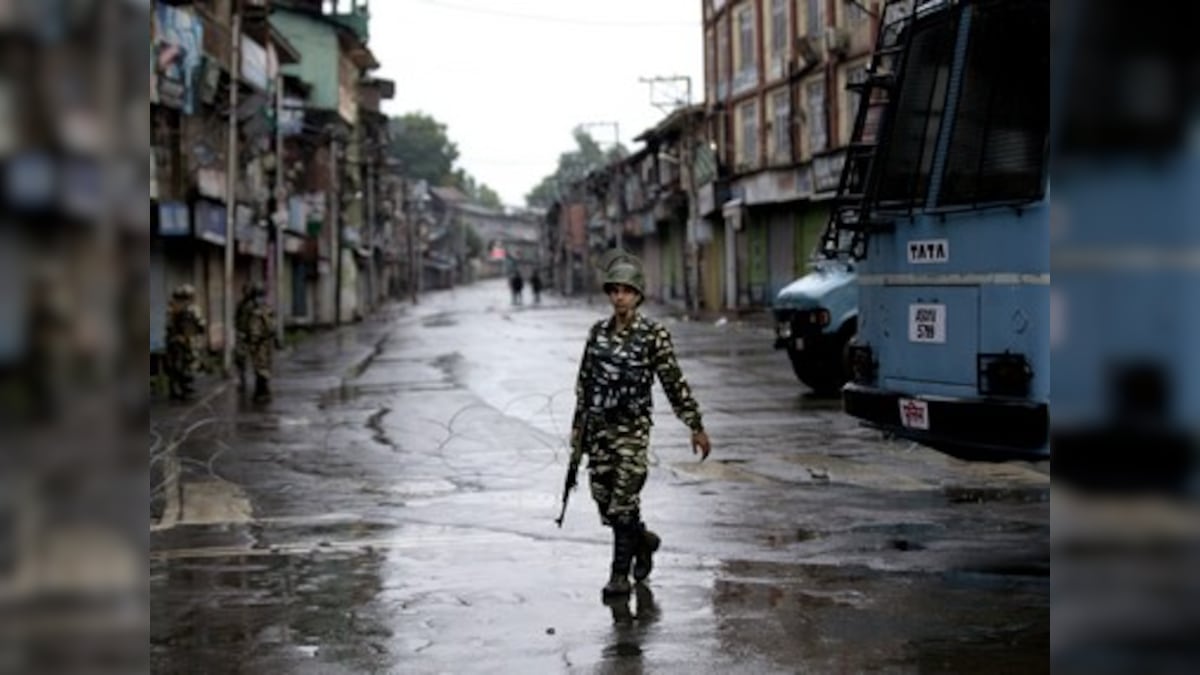 In Kashmir, most business establishments closed for third consecutive day; posters appear warning shopkeepers not to open shutters